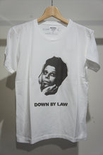 画像をギャラリービューアに読み込む, DOWN BY LOW TEE 1