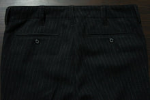 画像をギャラリービューアに読み込む, RELAX TAYLOR TAPERED SLACKS -BLACK STRIPE-