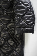 画像をギャラリービューアに読み込む, 3-STRINGS OVER COAT