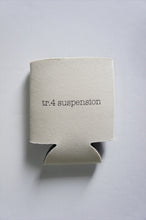 画像をギャラリービューアに読み込む, tr.4"STAND STRONG"COOZIE