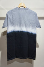 画像をギャラリービューアに読み込む, tr.4"WITTICISM 2" Tied&Dyed S/S Tee