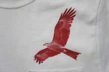 画像をギャラリービューアに読み込む, tr.4 "HAWK & WITTICISM" S/S TEE