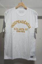 画像をギャラリービューアに読み込む, INDEPENDENCIA tee