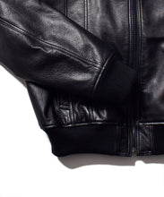 画像をギャラリービューアに読み込む, Smooth Leather Studs Zipup