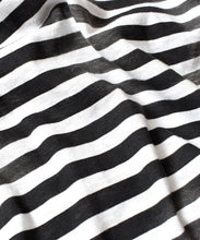 画像をギャラリービューアに読み込む, Hazy Border T-SH