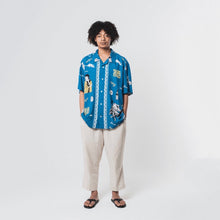 画像をギャラリービューアに読み込む, SAKE BLUE