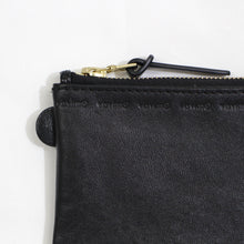 画像をギャラリービューアに読み込む, LEATHER ESSENTIALS CASE