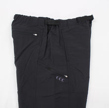 画像をギャラリービューアに読み込む, EMBROIDERED LOGO NYLON PANTS