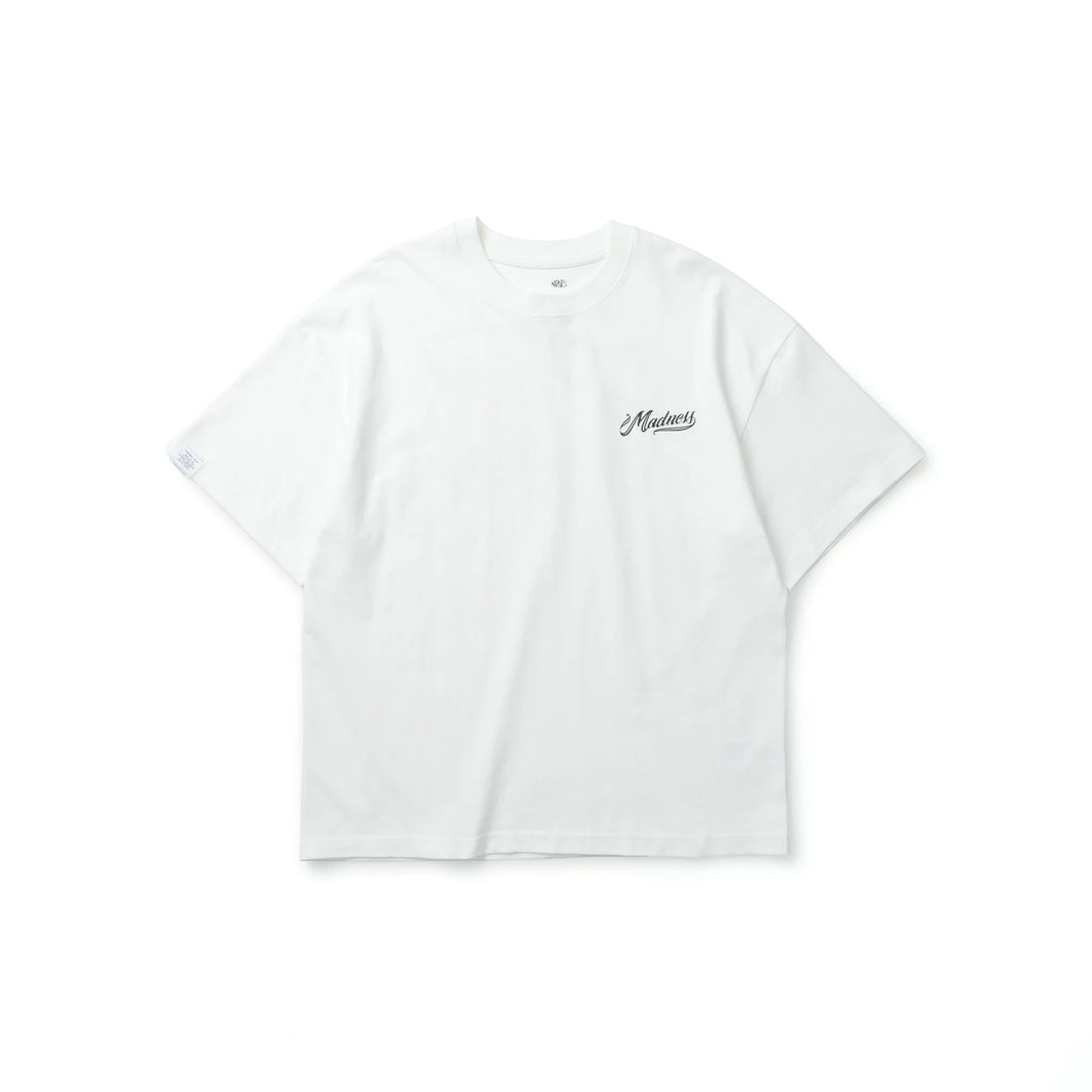 MADNESS BADGE (L) UNIFORM T-SHIRT