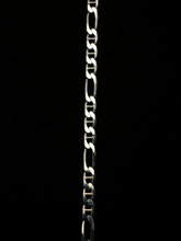 画像をギャラリービューアに読み込む, Stud Link Figaro Narrow Chain
