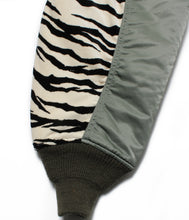 画像をギャラリービューアに読み込む, MA-1 FLIGHT JACKET ( TYPE-1 )
