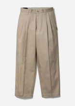 画像をギャラリービューアに読み込む, TWO TUCK PANTS
