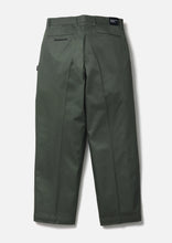 画像をギャラリービューアに読み込む, TWO TUCK PANTS
