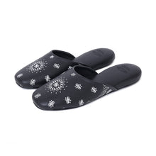 画像をギャラリービューアに読み込む, BANDANA SLIPPERS
