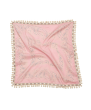 画像をギャラリービューアに読み込む, POMPOM BANDANA
