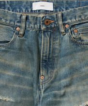 画像をギャラリービューアに読み込む, DISTRESSED MODERN DENIM STRAIGHT CUT
