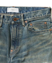 画像をギャラリービューアに読み込む, DISTRESSED MODERN DENIM STRAIGHT CUT
