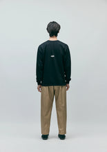 画像をギャラリービューアに読み込む, TWO TUCK PANTS
