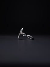 画像をギャラリービューアに読み込む, Engraved Cross Ring
