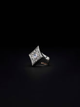画像をギャラリービューアに読み込む, Engraved Diamond Ring
