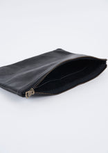 画像をギャラリービューアに読み込む, LEATHER CASE L
