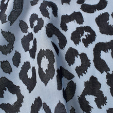画像をギャラリービューアに読み込む, Lips Leopard Compass Bandana
