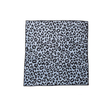 画像をギャラリービューアに読み込む, Lips Leopard Compass Bandana
