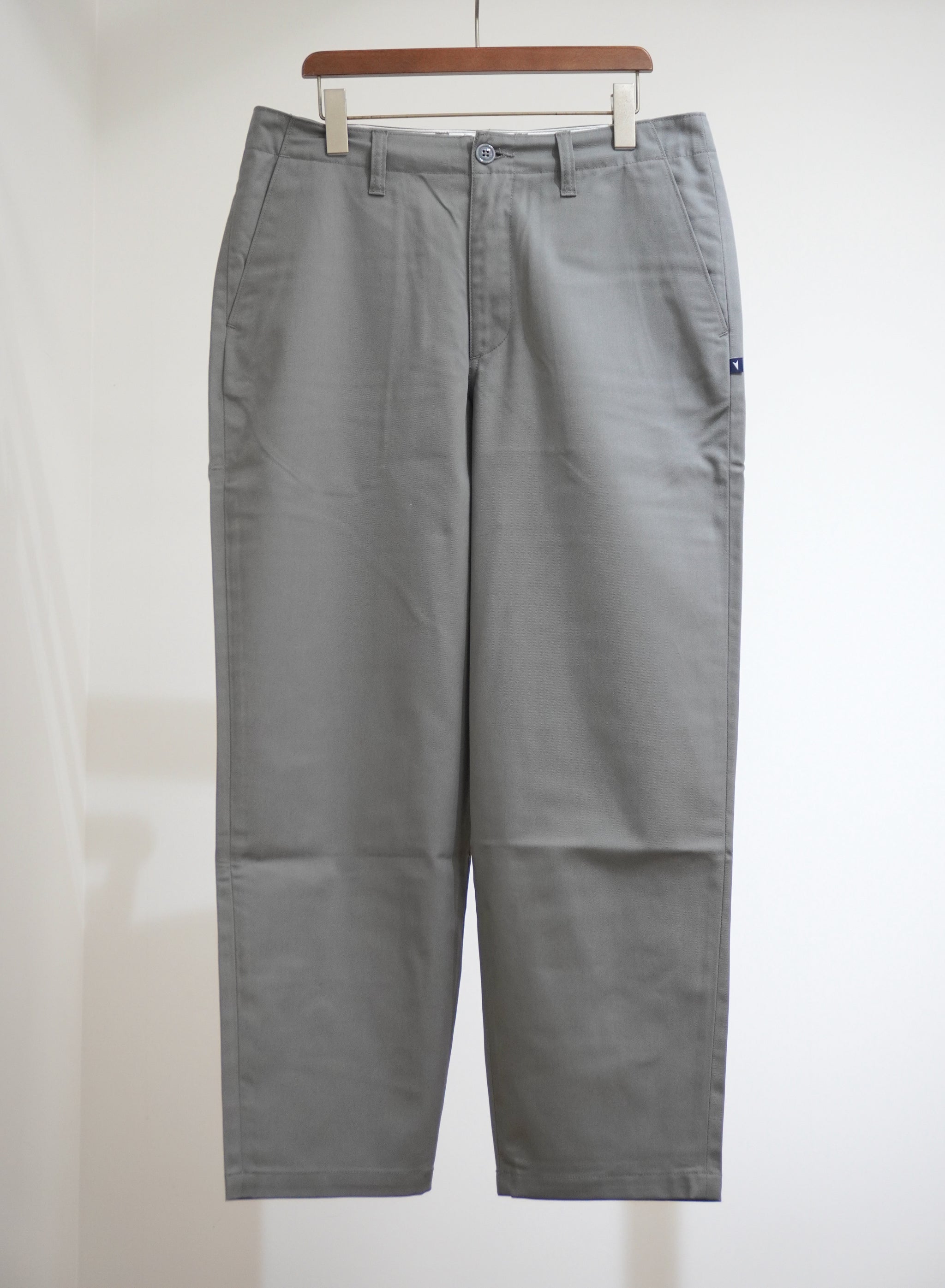 DC-6 TC TWILL TROUSERS – Roots Bonds ONLINE STORE