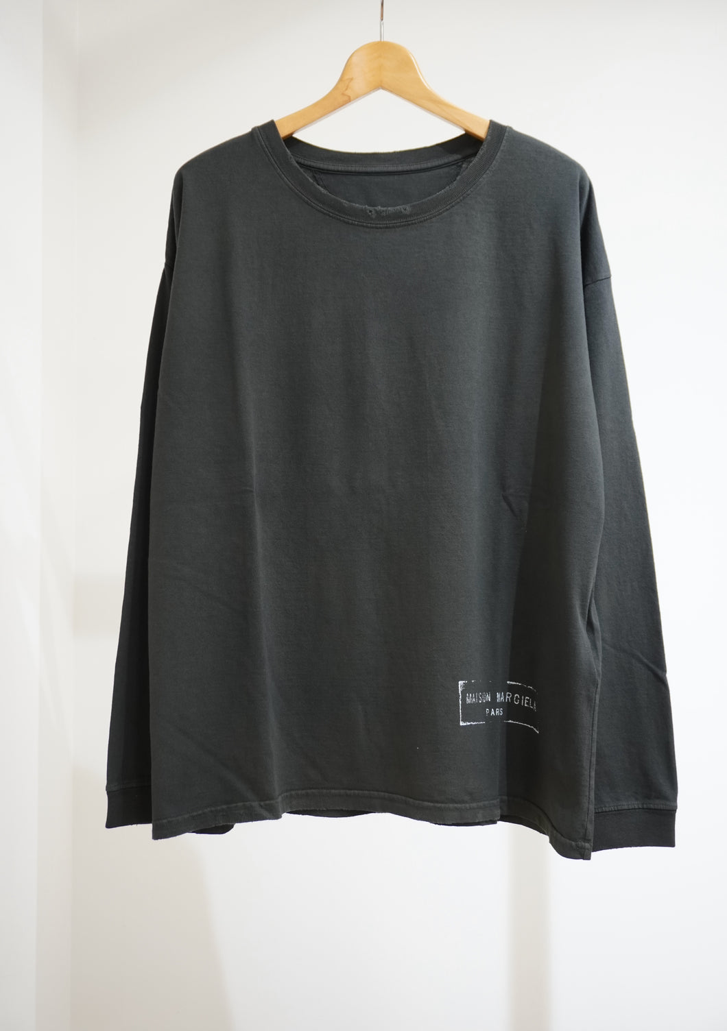 LONG SLEEVE T-SHIRT