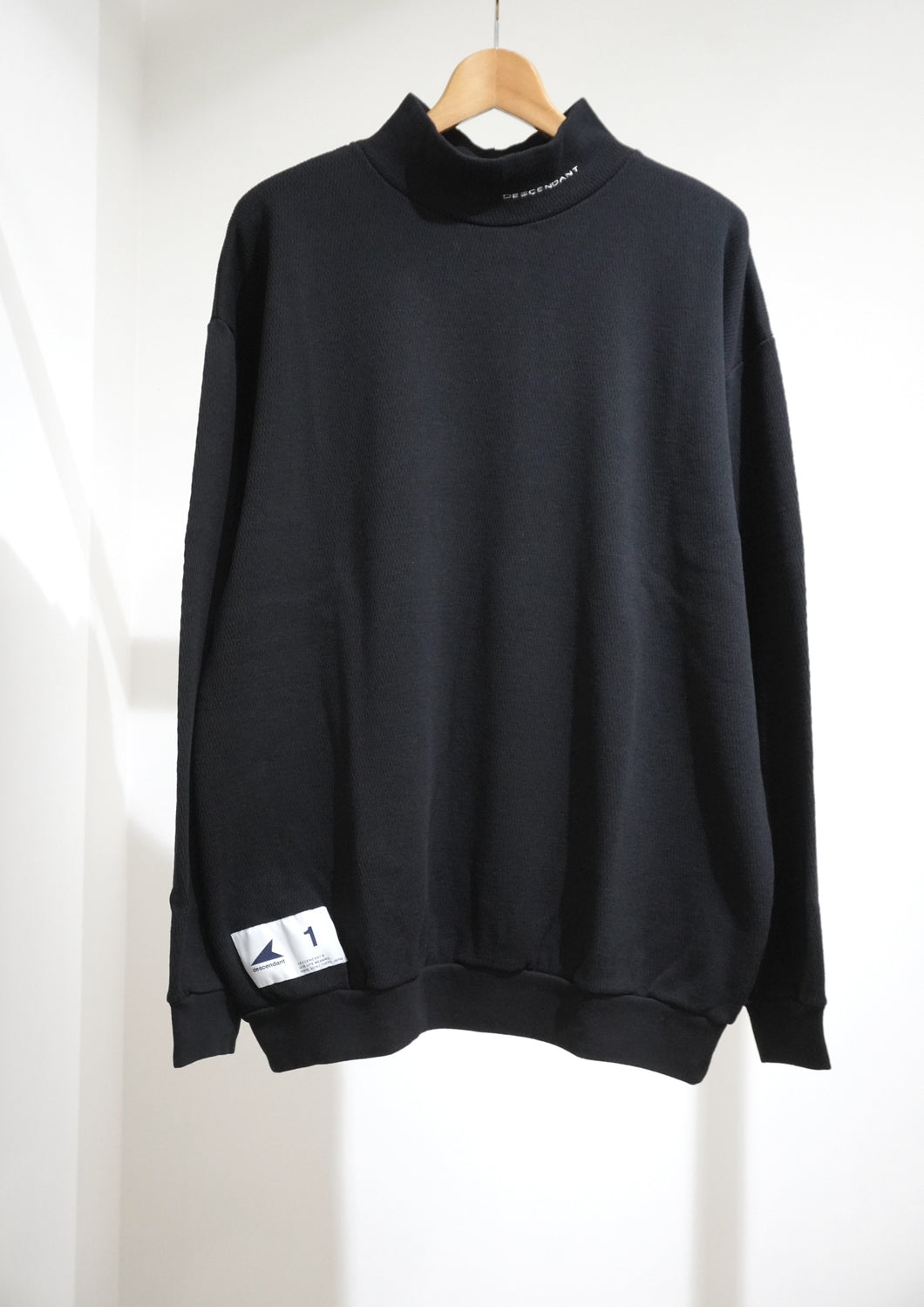 TORTOISE WAFFLE MOCK NECK LS