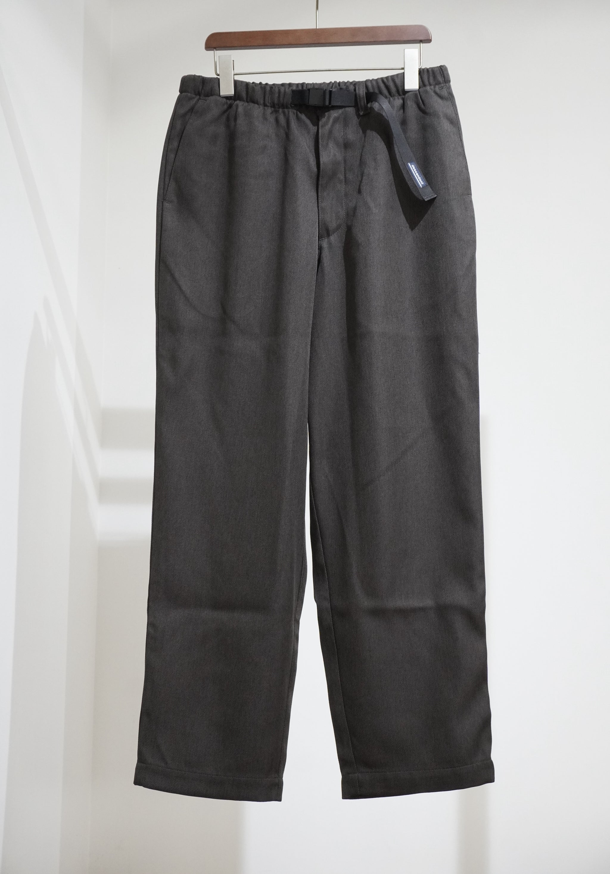 ディセンダント　クライミングパンツ　　CLASP TWILL TROUSERS DESCENDANT/CLASP TWILL TROUSERS (GREEN)