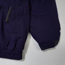 画像をギャラリービューアに読み込む, PISTEN NYLON JACKET
