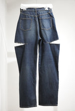 画像をギャラリービューアに読み込む, DENIM JEANS SLASH DETAIL
