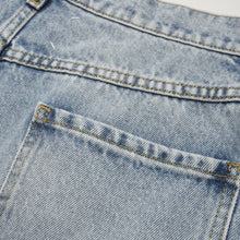 画像をギャラリービューアに読み込む, DENIM JEANS SLASH DETAIL
