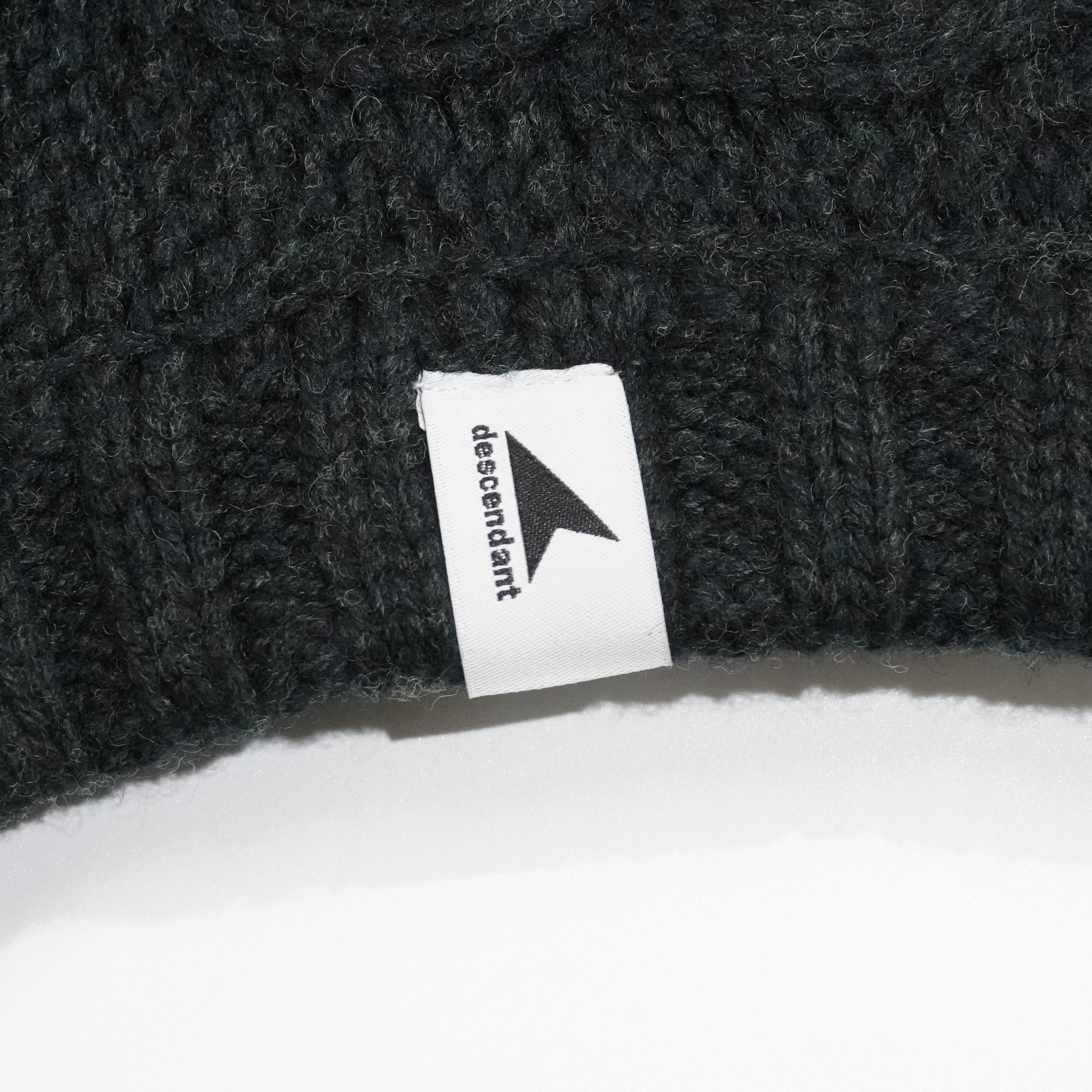 小物 DESCENDANT SPEAR HOOD WORMER SPEAR HOOD WORMER – Roots Bonds ONLINE STORE