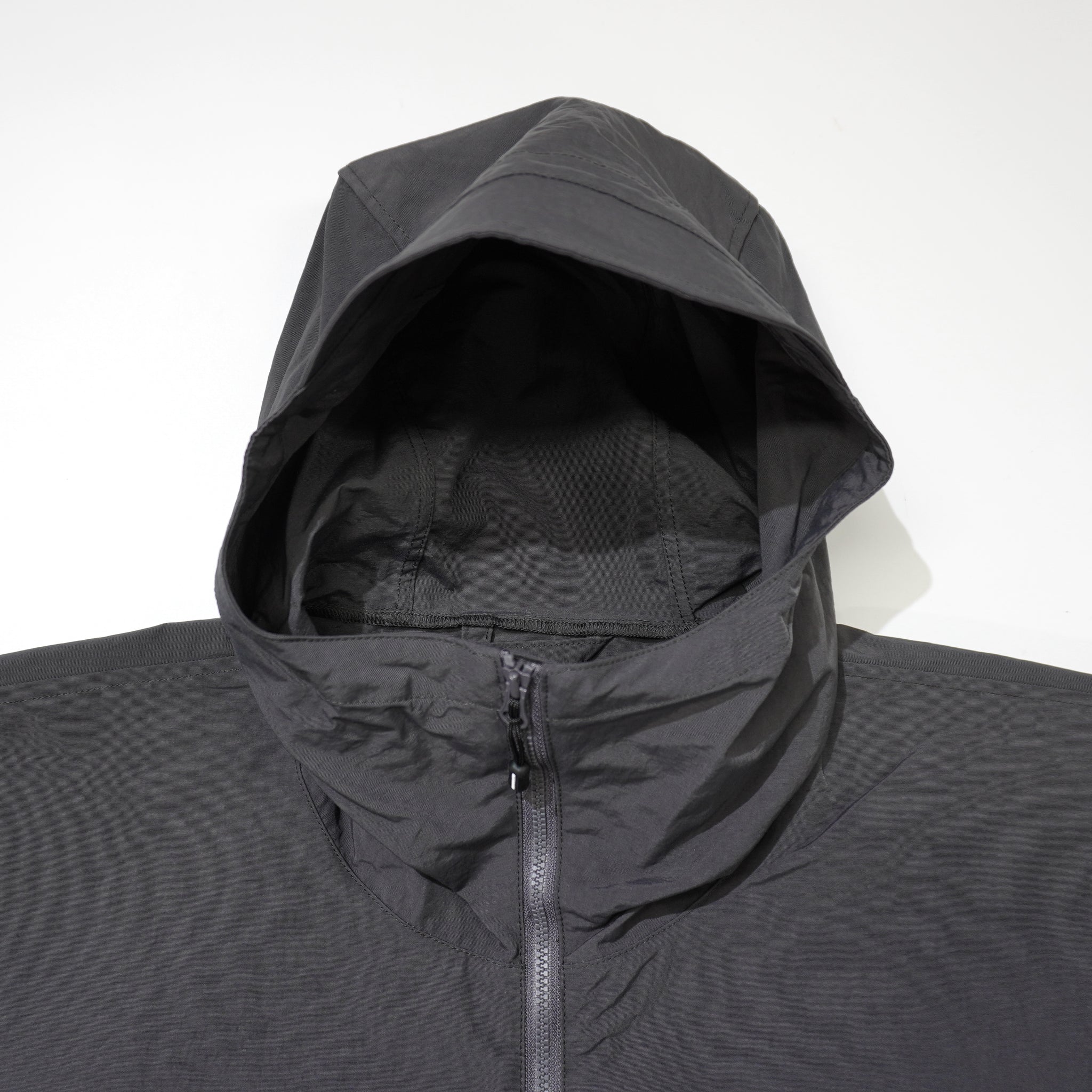 BAIT NYLON ANORAK – Roots Bonds ONLINE STORE