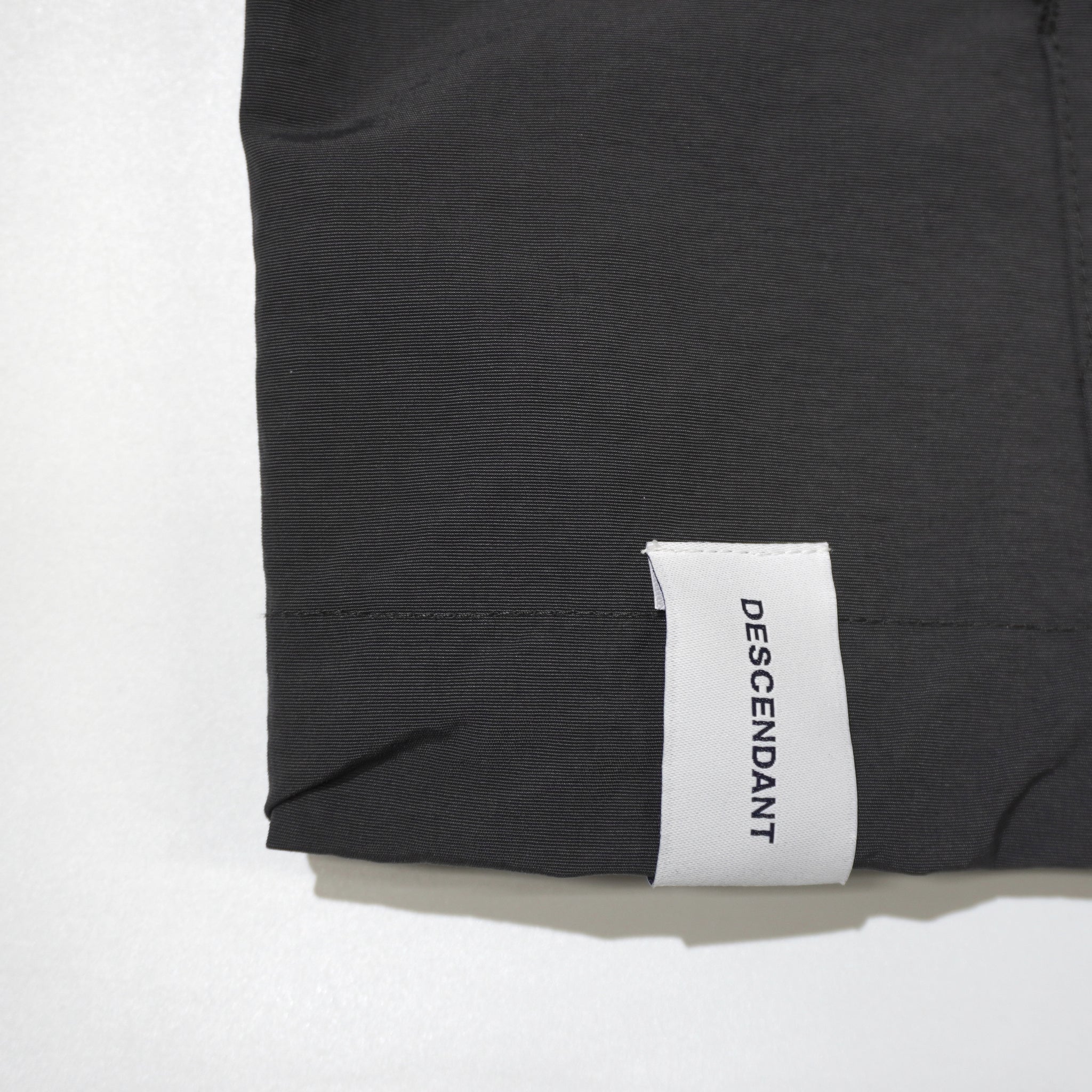 BAIT NYLON ANORAK – Roots Bonds ONLINE STORE