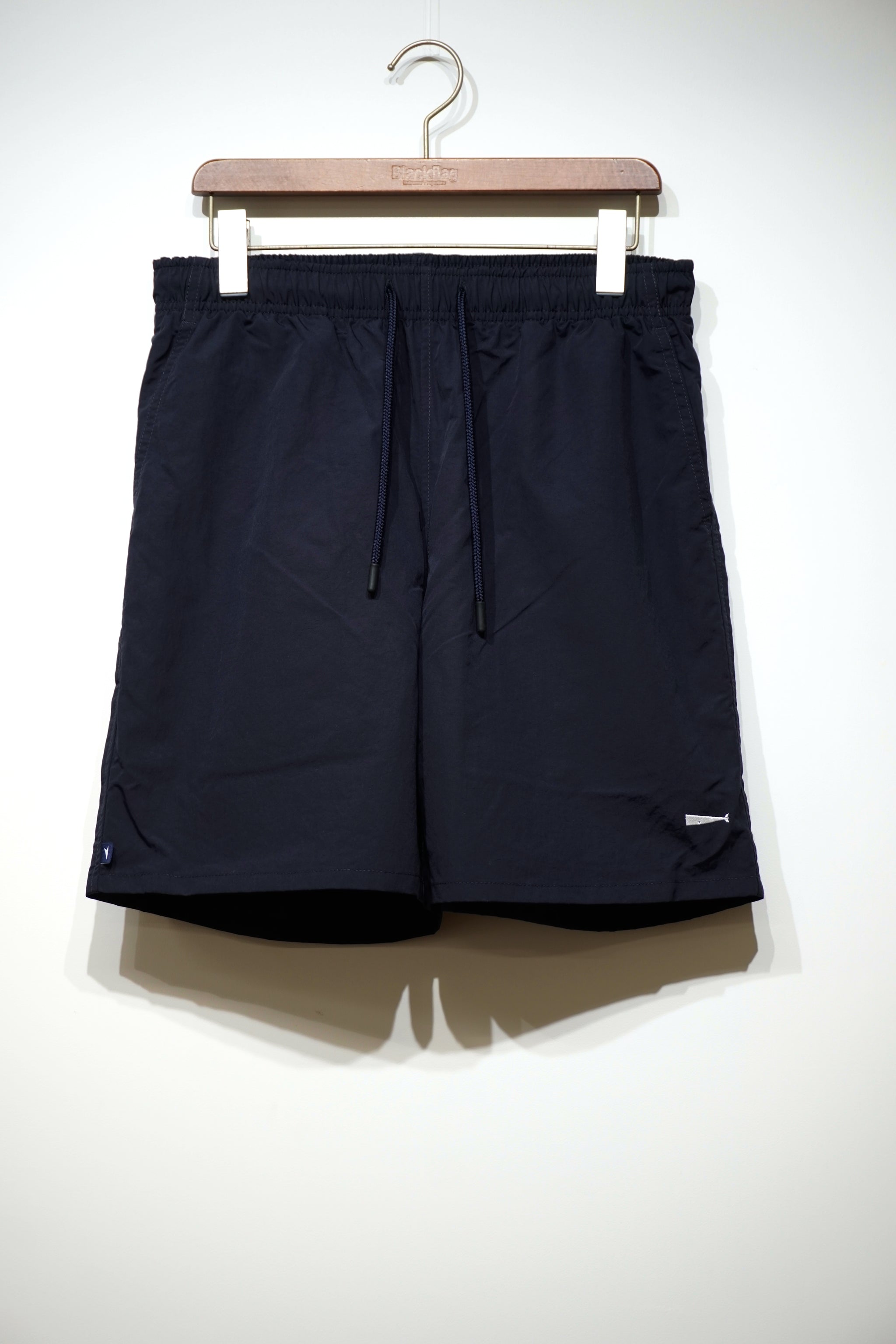 TIDE NYLON BEACH SHORTS – Roots Bonds ONLINE STORE