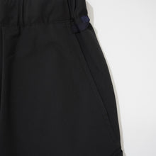 画像をギャラリービューアに読み込む, THE CHANGING LENGTH/HEM DEFORMED CARGO PANTS

