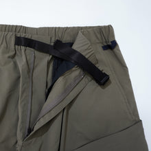 画像をギャラリービューアに読み込む, THE CHANGING LENGTH/HEM DEFORMED CARGO PANTS
