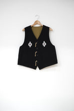 画像をギャラリービューアに読み込む, NEWFOLK VEST
