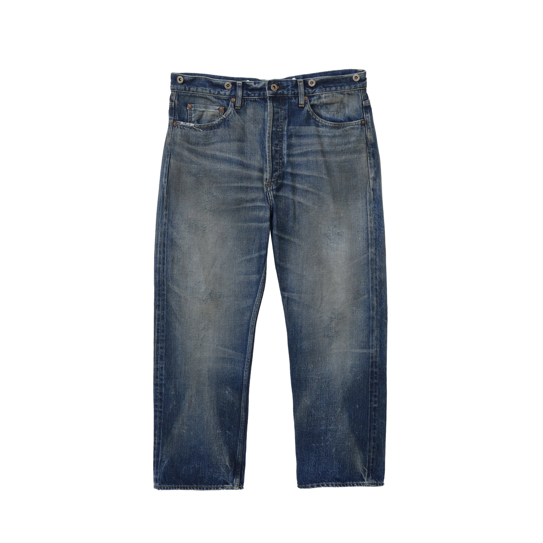 AGING DENIM PANTS. RELAXED (LIGHT DISTRESSED)