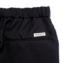 画像をギャラリービューアに読み込む, Polyester Twill Pin Tuck Easy Pants
