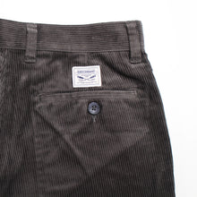画像をギャラリービューアに読み込む, DC-6 GDT CORDUROY TROUSERS
