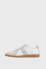 画像をギャラリービューアに読み込む, REPLICA SNEAKERS
