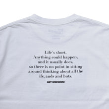画像をギャラリービューアに読み込む, Amy Winehouse "Lean On A Car" Photo S/S
