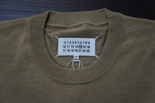 画像をギャラリービューアに読み込む, ELBOW PATCH CREW NECK KNIT

