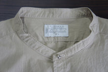 画像をギャラリービューアに読み込む, STUD BUTTON BAND COLLAR SHIRTS
