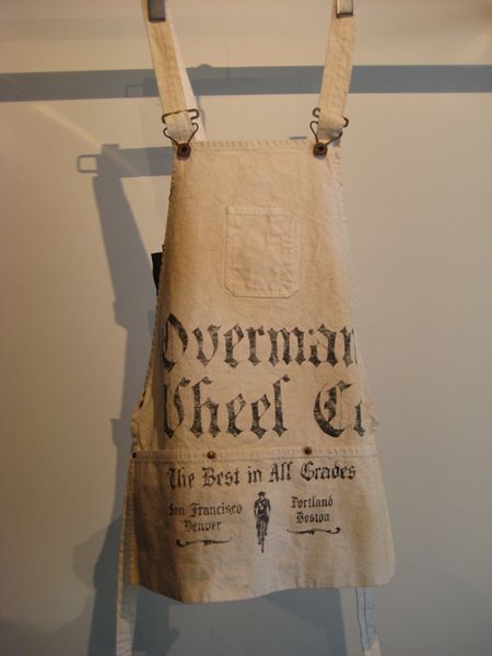 APRON