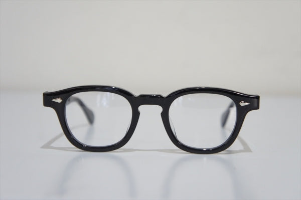 AR 42 - BLACK / CLEAR -